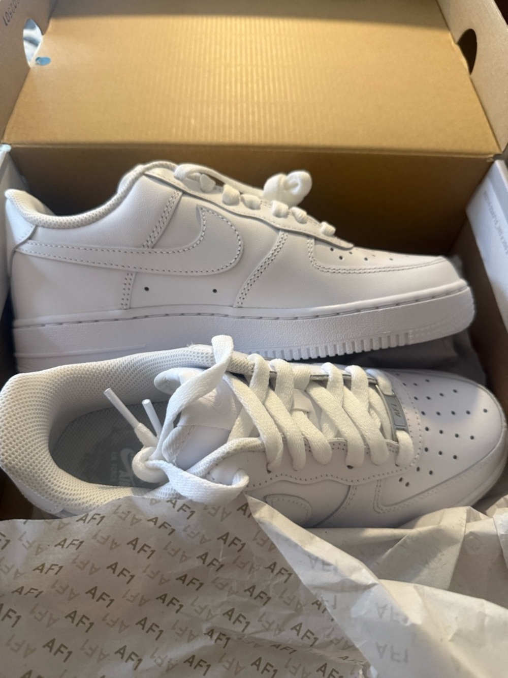 Nike Women’s Air Force 1 Low Leather Sneakers - White - Picture 3 of 3